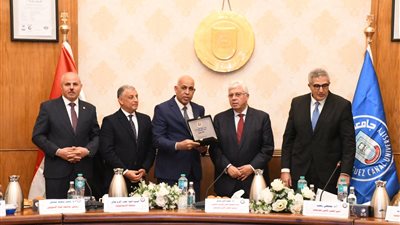 جامعة كفر الشيخ تحصد جائزة أفضل جامعة صديقة للبيئة