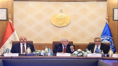 وزير التعليم العالي يقود تطوير الجامعات ومبادرات الطلاب خلال اجتماع المجلس الأعلى للجامعات