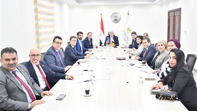 وزير التعليم العالي يبحث مع السفير الفرنسي تقدم مشروع الجامعة الفرنسية