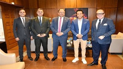 جامعة حلوان تبرز دور سامح حسين في نشر الوعي الاجتماعي والفني