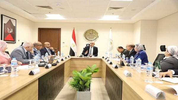 وزير التعليم يترأس