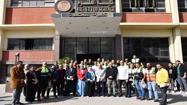 جامعة عين شمس تنجح