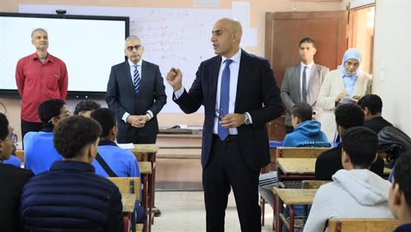 وزيرالتربية والتعليم