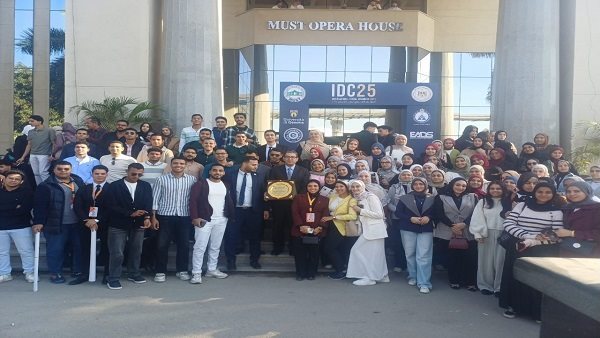 جامعة الريادة تتألق