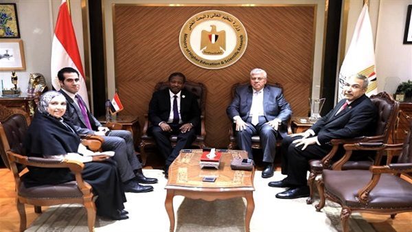 وزير التعليم العالي