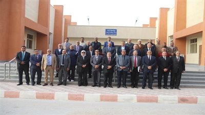 جامعة قنا تطلق مركز صيانة الأجهزة الطبية والعلمية والإلكترونية