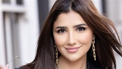 موعد صلاة الجنازة على والد الفنانة مي عمر