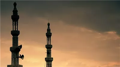 مواعيد أذان المغرب والعشاء اليوم في مصر حسب المدن