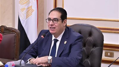 جامعة القاهرة تطلق أول نشرة دورية لبيوت الخبرة المدعومة بالذكاء الاصطناعي