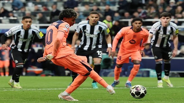 برشلونة ونيوكاسل - أرشيفية    