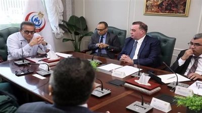 طلاب جامعة حلوان التكنولوجية الدولية يبتكرون منظومة صحية ذكية