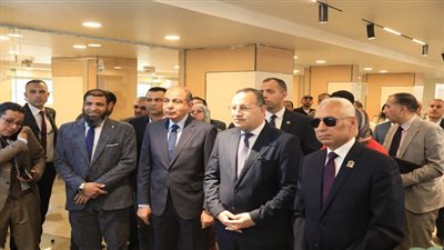وزير التعليم العالى يشهد إنجازات عدد من المشروعات التعليمية والخدمية بجامعة المنيا
