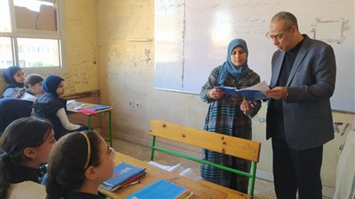 ياسر محمود يباغت مدارس قليوب.. 