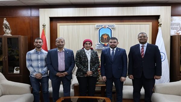 جامعة الأقصر تطلق شراكة طبية مع هيئة الرعاية الصحية    