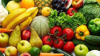 بين انخفاض الطماطم وقفزة ورق العنب.. أسعار الخضروات والفاكهة في الأسواق اليوم