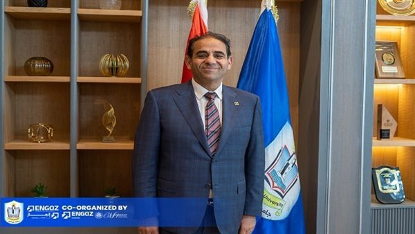 الدكتور شريف صالح رئيس جامعة بورسعيد    
