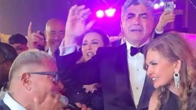 عمرو دياب    