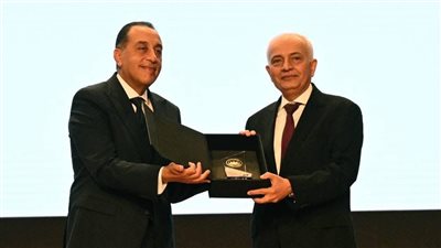 رضا حجازي: تكريم جامعة الريادة يعكس دعم الدولة لبناء كوادر مؤهلة لسوق العمل العالمي
