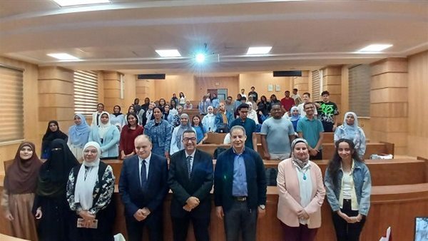 مواجهة علمية من جامعة القاهرة الأهلية ضد الشائعات الطبية    