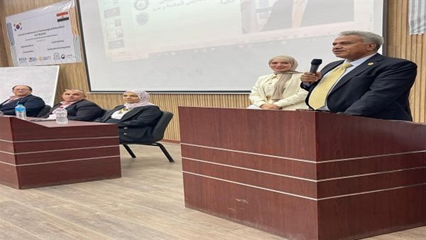 حلوان التكنولوجية تناقش ثورة الذكاء الاصطناعي فى الموضة    