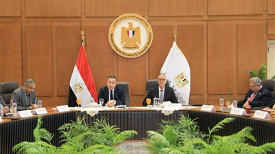 وزير التعليم العالي يعلن قرارات جديدة لتطوير الجامعات الخاصة