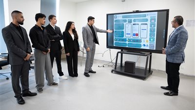 جامعة مصر للمعلوماتية تطور تطبيق SoulPing Care لحماية كبار السن ومتابعة المرضى 