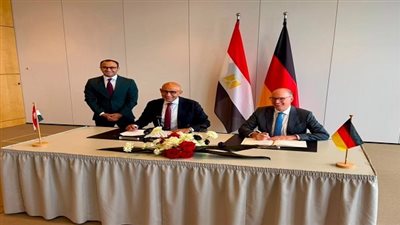 وزير التربية والتعليم يوقع إعلان نوايا مشترك مع ألمانيا     