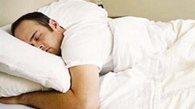 النوم لفترات طويلة يزيد خطورة الإصابة بالسكتات الدماغية
