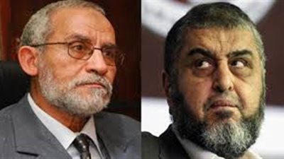 فيديو.. لحظة النطق بالحكم على بديع والشاطر في