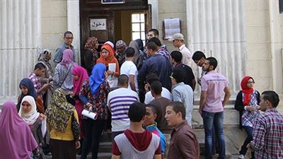 طلاب الجامعات: