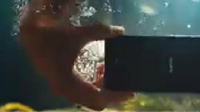 سعره  335 دولارا شاهد الفيديو الأول للهاتف «Xperia M4 Aqua» من تحت الماء