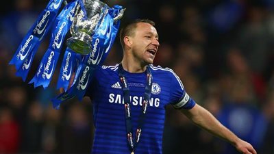 جون تيري :التجديد أو الإعتزال في كلتا الحالتين لن ألعب لغير تشلسي 
