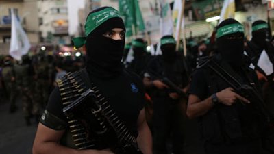 مذيع الجزيرة عن 