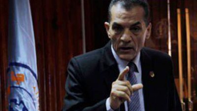 رئيس جامعة الازهريصف مهاجميه بـ