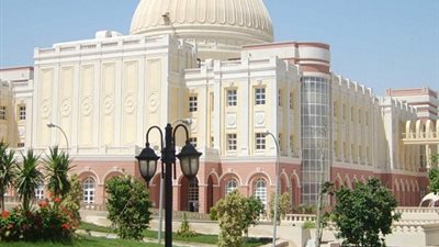 الثلاثاء منتدي البحث العلمي الاول بالجامعة البريطانية بالقاهرة