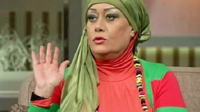 بالفيديو .. هالة فاخر تهين المعلم وكليات التربية 