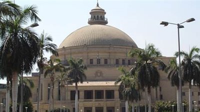 التلفيزيون الياباني يزور اداب القاهرة