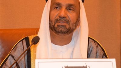 في زيارته للجامعة البريطانية.. رئيس البرلمان العربي يؤكد اهتمامة بحقوق المراة والطفل