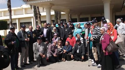 وفد من أعضاء هيئة تدريس جامعة عين شمس يزور قناة السويس الجديدة

