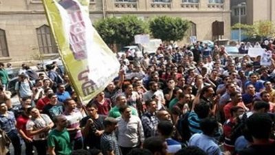 طلاب الإخوان يهاجمون امريكا وإسرائيل بـ 