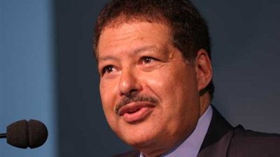 الوزراء يستقلون حافلة لتفقد مراحل انشاء مدينة زويل