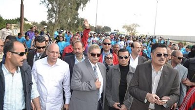 وزير الزراعة ومحافظ الإسماعيلية يشهدان انطلاق مهرجان الدراجات الهوائية