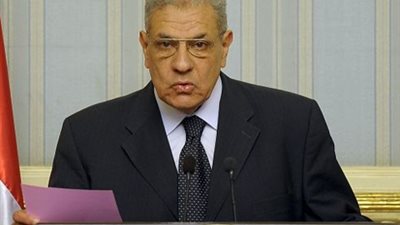 اليوم.. محلب يشهد احتفالية جامعة القاهرة بمرور 25 عاماً على إنشاء معهد 