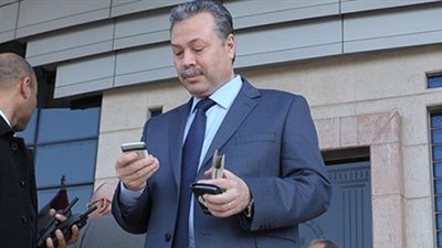 مشادة بين الصحفيين ووزير التعليم في مؤتمر الـ