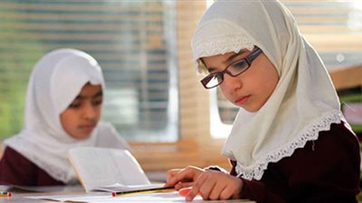 هروب طالبات مدرسة بلندن إلي