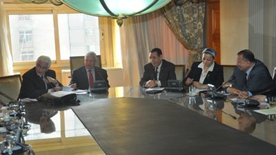 وزير التعليم العالي يستعرض الخطة الاستراتيجية لقطاع التربية الرياضية