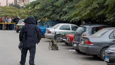 تمشيط محيط جامعة القاهرة بالكلاب البوليسية لتأمين الطلاب