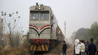 توقف حركة القطارات بالجيزة بسبب العثور علي 