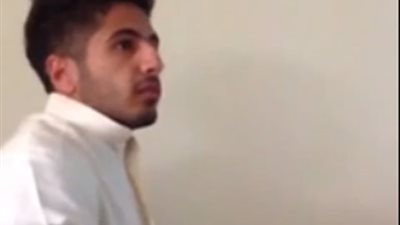 بالفيديو.. طالب إماراتي يتقمص شخصية 