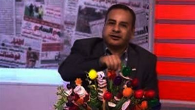 شاهد.. القرموطي يحتفل بشم النسيم